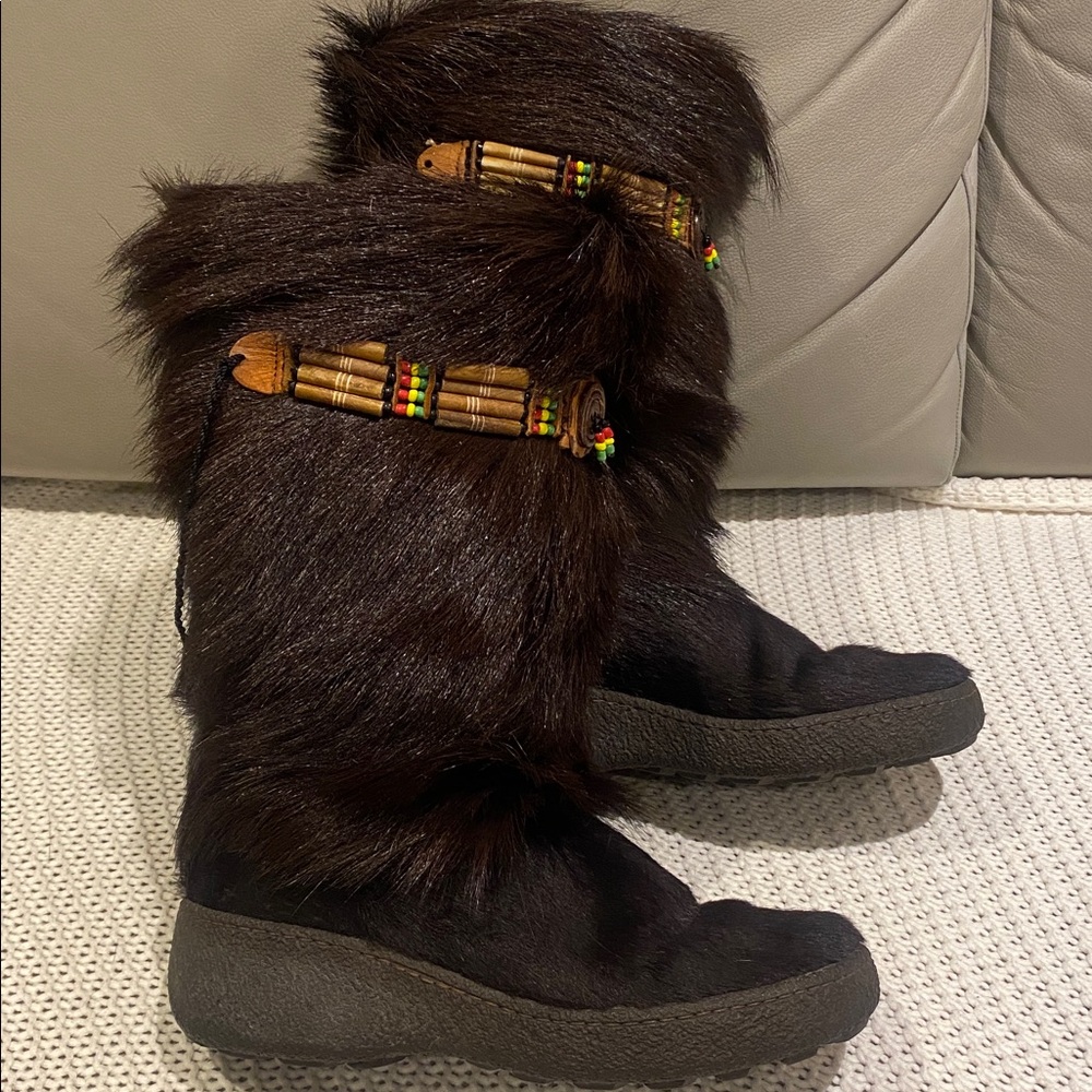 Pajar Moccasins fur boots ladies size 6.5